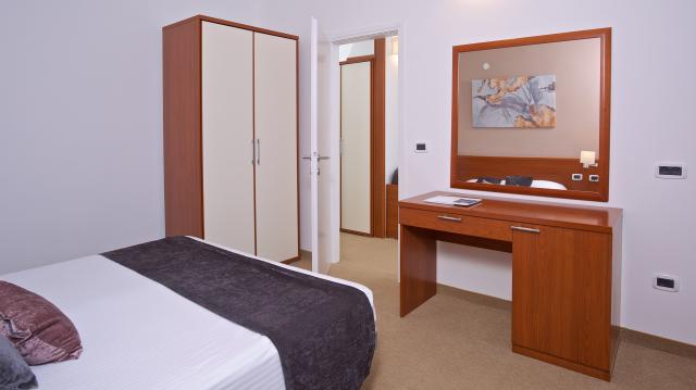 Hotel Arena Hotel HOLIDAY ***