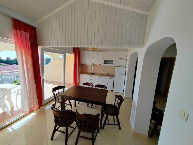 Vila VLADO ***