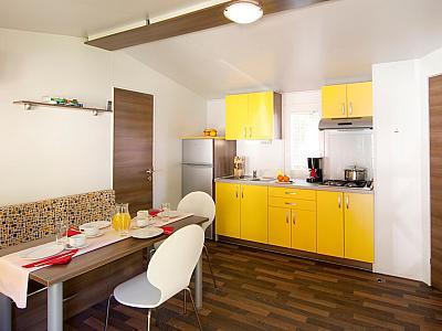 Apartmány a Mobilné domy MEDVEJA ***