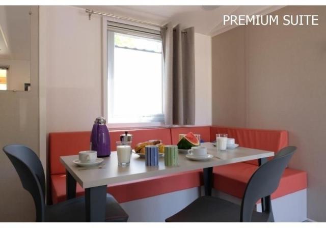 Z_HAPPY_PREMIUM_SUITE_02