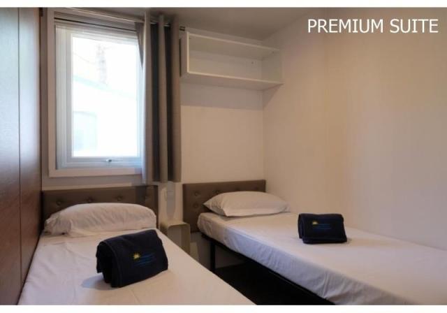 Z_HAPPY_PREMIUM_SUITE_06