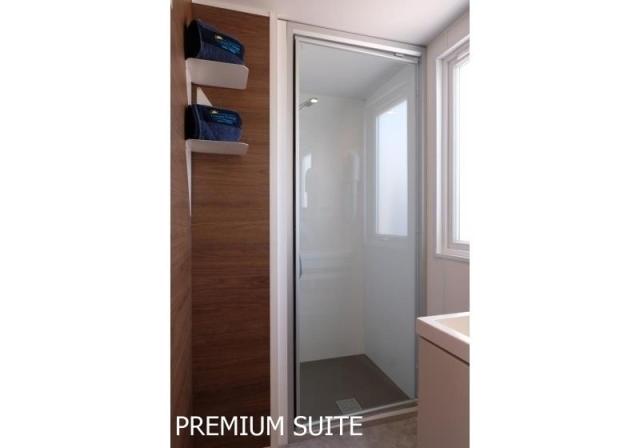 Z_HAPPY_PREMIUM_SUITE_07