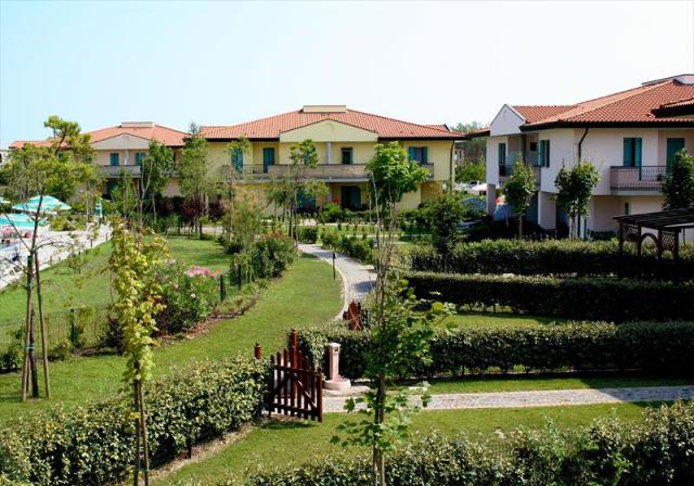 Giardini_di_altea_Tigli_04