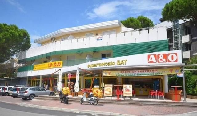 RIVIERA_BEACH_LIGNANO_01.JPG
