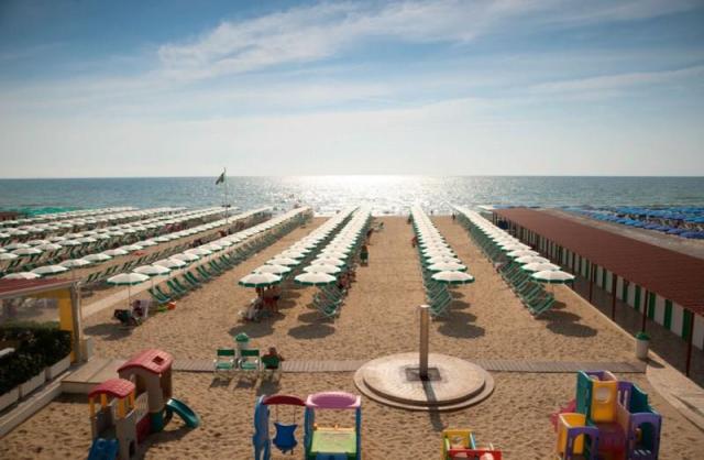 MIRAMARE_TIRRENIA_15.JPG