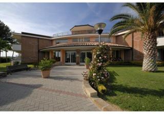 La Cecinella	