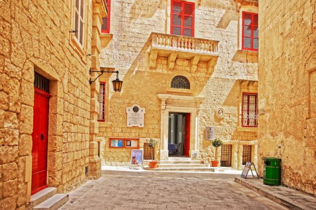 Slnečná Malta - krajina mystická a nepoznaná LETECKY