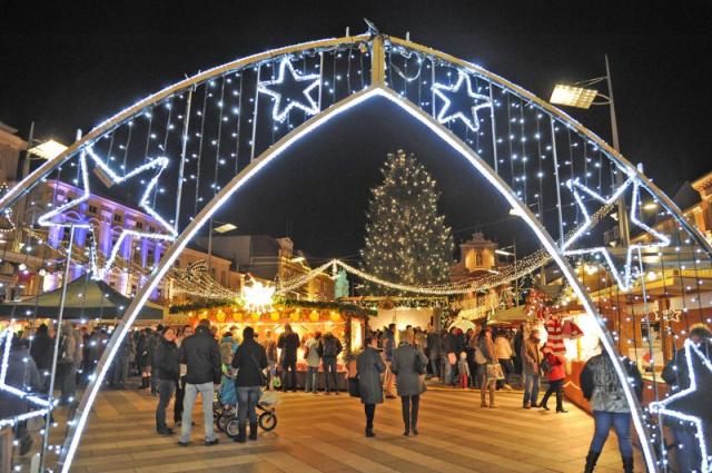 Romantický advent na jazere Traunsee, vodný zámok Orth a Sankt Pölten