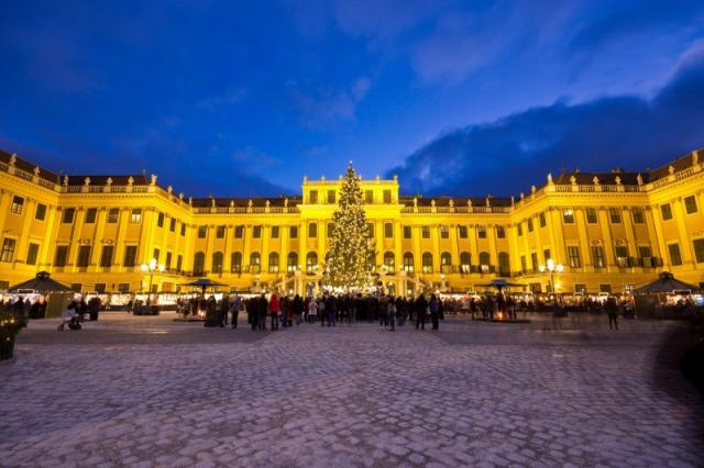 Vianočná Viedeň a advent na zámku Schönbrunn