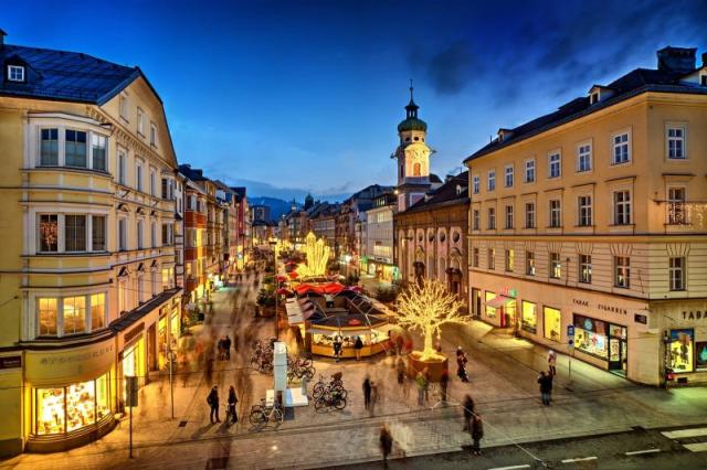 Vianočný Innsbruck, advent v Tirolsku a Swarovského svet krištáľov