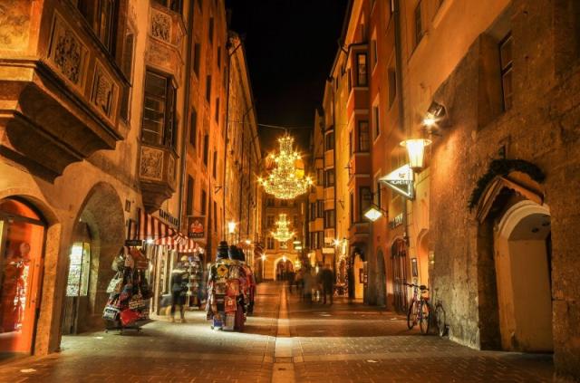Vianočný Innsbruck, advent v Tirolsku a Swarovského svet krištáľov