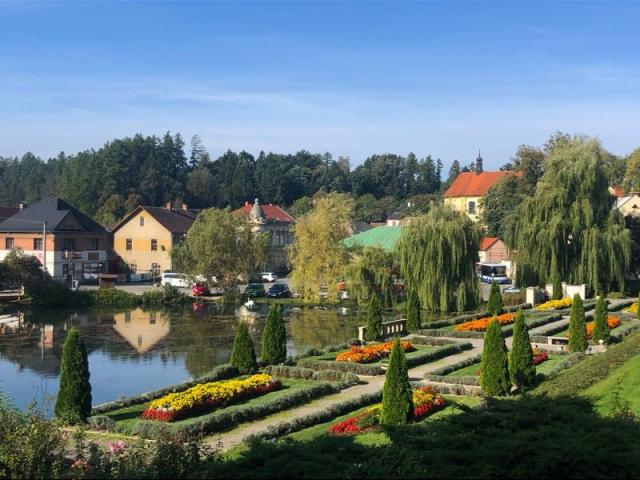 Zámok Nové Hrady - Český Versailles a Litomyšl, perla Čiech