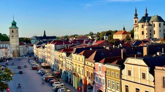 Zámok Nové Hrady - Český Versailles a Litomyšl, perla Čiech