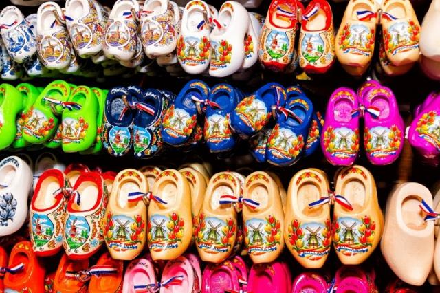 Holandsko - svetoznáma výstava kvetov Keukenhof a Amsterdam  LETECKY