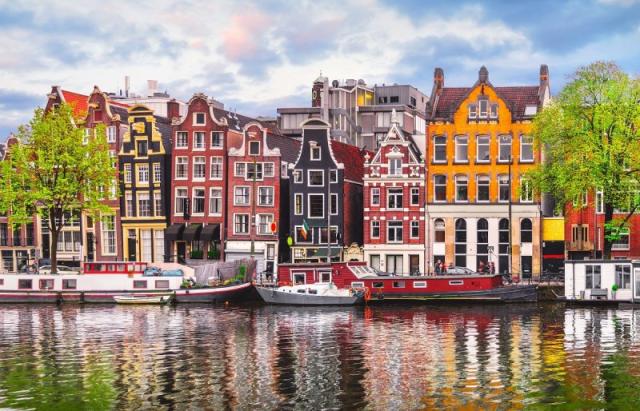 Holandsko - svetoznáma výstava kvetov Keukenhof a Amsterdam  LETECKY
