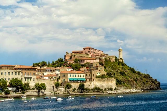 Ostrov Elba, Florencia a šikmá veža v Pise s kúpaním