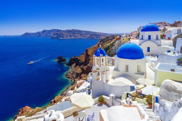 Santorini - najromantickejší ostrov Grécka Letecky