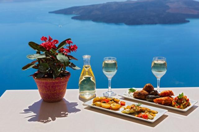 Santorini - najromantickejší ostrov Grécka Letecky