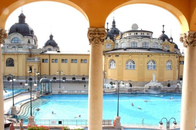 Víkend v Budapešti s plavbou a Széchenyiho kúpele