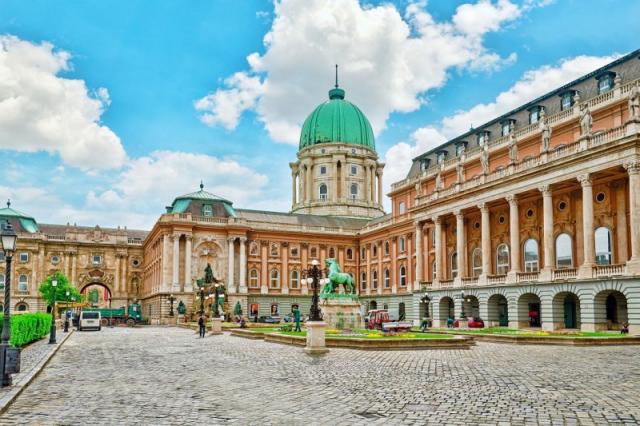 Víkend v Budapešti s plavbou a Széchenyiho kúpele