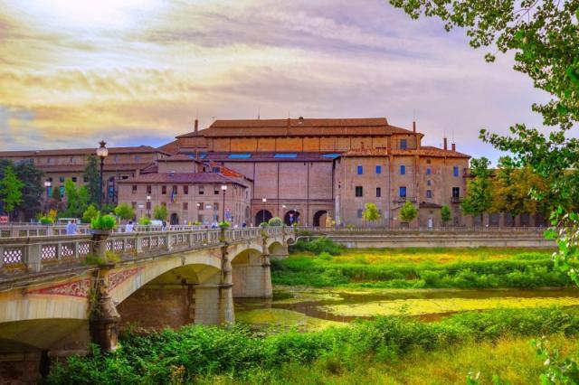 Gurmánsky taliansky raj a svet Ferrari, Bologna, Parma a Modena LETECKY