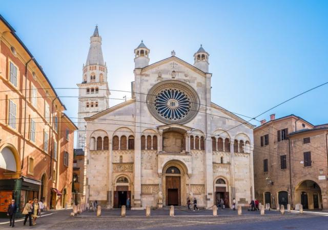 Gurmánsky taliansky raj a svet Ferrari, Bologna, Parma a Modena LETECKY