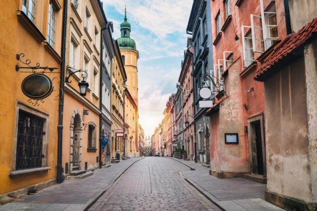 Varšava, mesto plné kontrastov Letecky