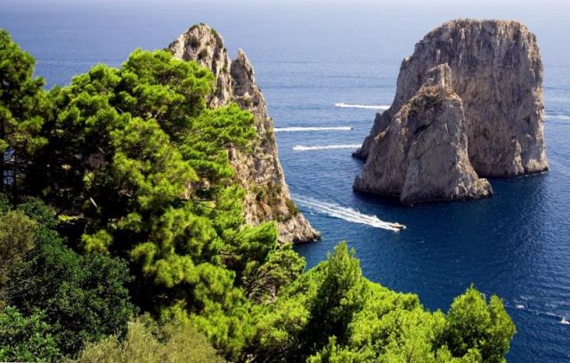 Termálny ostrov Ischia, nádherné Capri, Neapol, sopka Vezuv a Pompeje