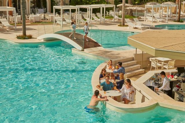 oasis pool2.jfif