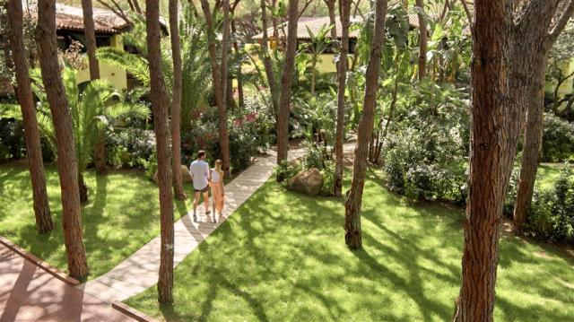 FVR_Hotel_Pineta_exterior.jpg
