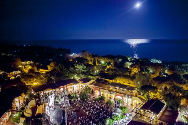 FORTE VILLAGE RESORT Aréna noční zábavy.jpg