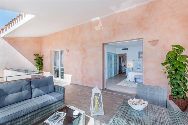 CALA_CATERINA_terasa_suite.jpg