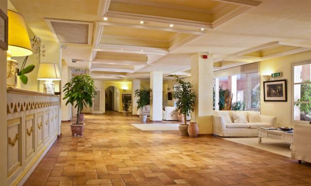 Hall15.jpg