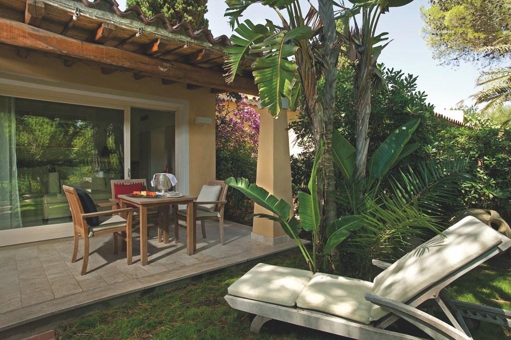 1 Deluxe Bungalow.jfif