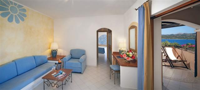 15_Falco_suite_vm_il_Borgo_salottoRGB.jpg