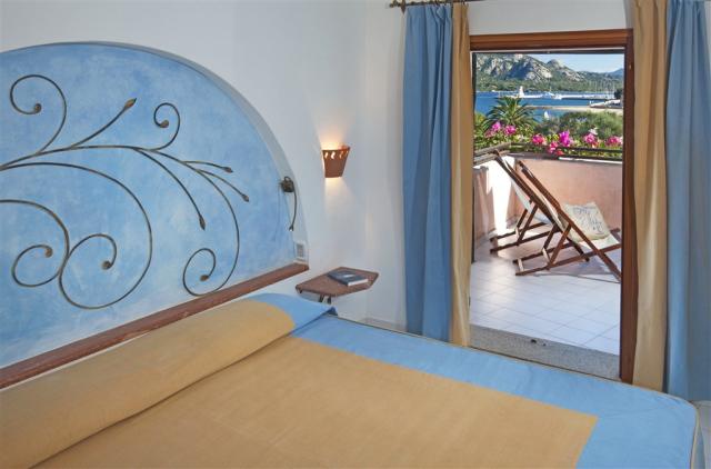 21_Falco_suite_il Borgo_vm_da_lettoRGB.jpg