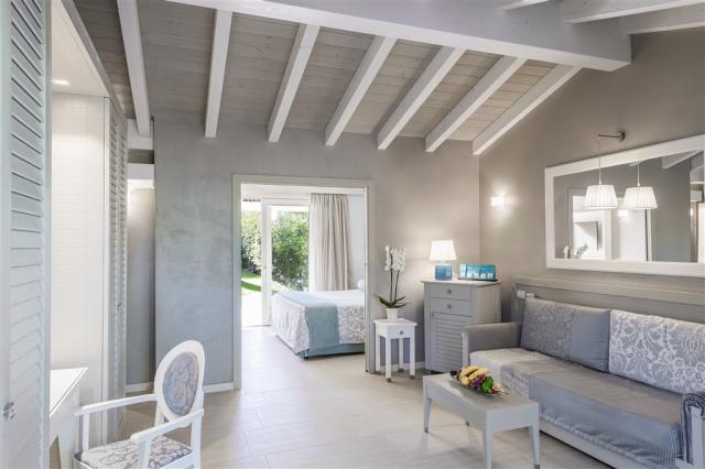 Castello Luxury Family Bungalow_living room.jpg