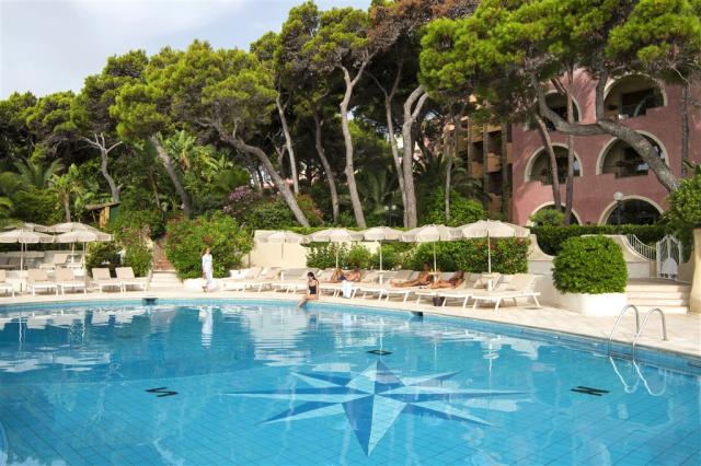 Piscina Castello.jpg