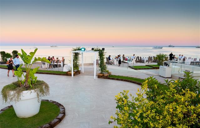 Terrazza Forte Bay_Restaurants.jpg