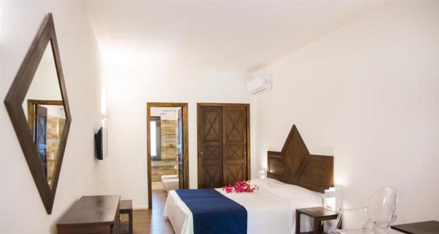 HOTEL_COSTA_DEI_FIORI_POKOJ_IBISCUS_SUPERIOR.jpg