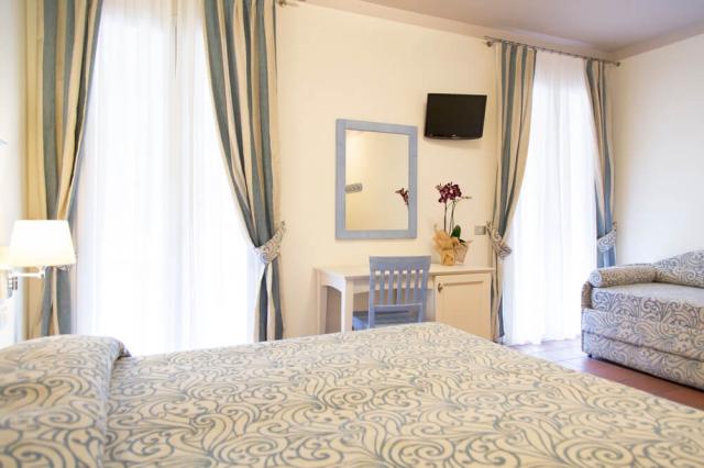 cannigione_camera_standard_hotel_laconia.jpg