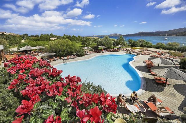 Piscina Fiori Cala Falco.jpg