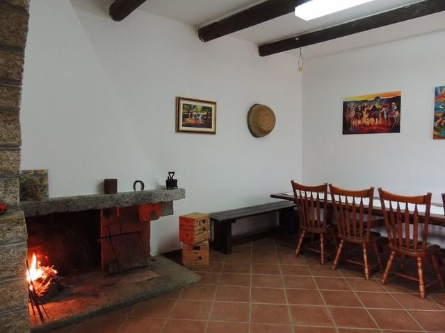 Fuoco-con-tavolo.jpg