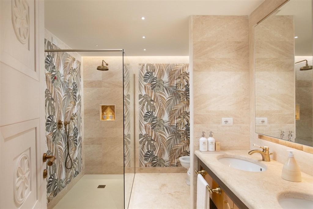 deluxe-suite-3-1.jpg