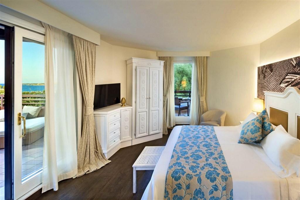 Premium-Suite-Bedroom-01-Abi-dOru-Hotel-Spa-2048x1365.jpg