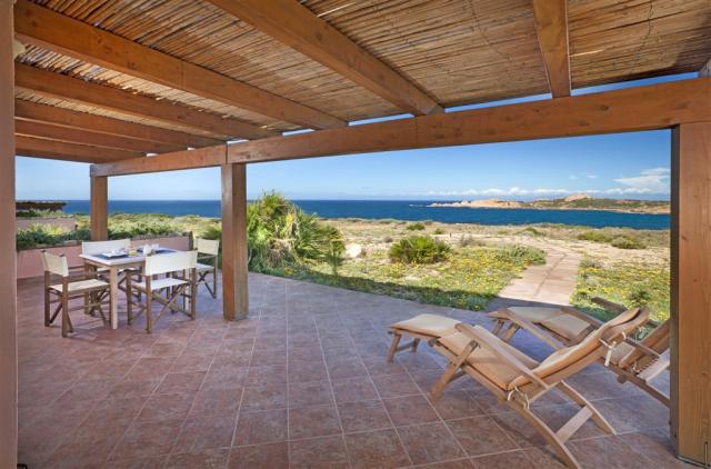 TORRERUJA_10_Torreruja_master_suite6_vm_verandaRGB.jpg