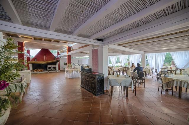 Angolo della sala ristorante.jpg