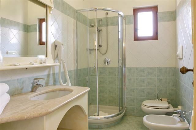 Camera - interno bagno.jpg