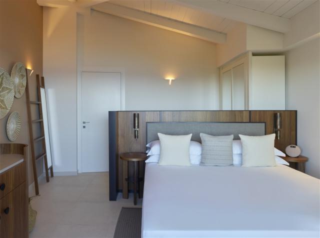 Baia di Chia Resort Sardinia_King One Bedroom Suite Sea View_Be