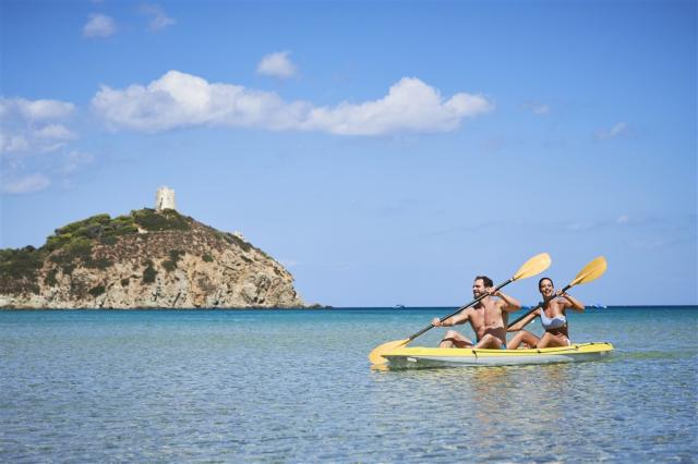 Baia di Chia Resort Sardinia_Canoeing.jpg